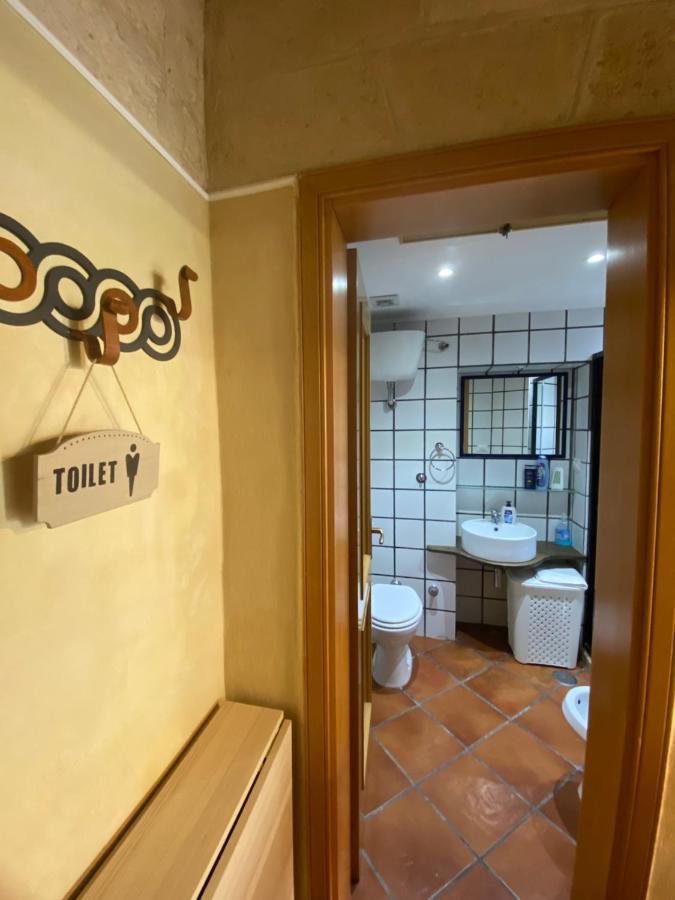 Bed and Breakfast Dimora In Centro Трани Экстерьер фото
